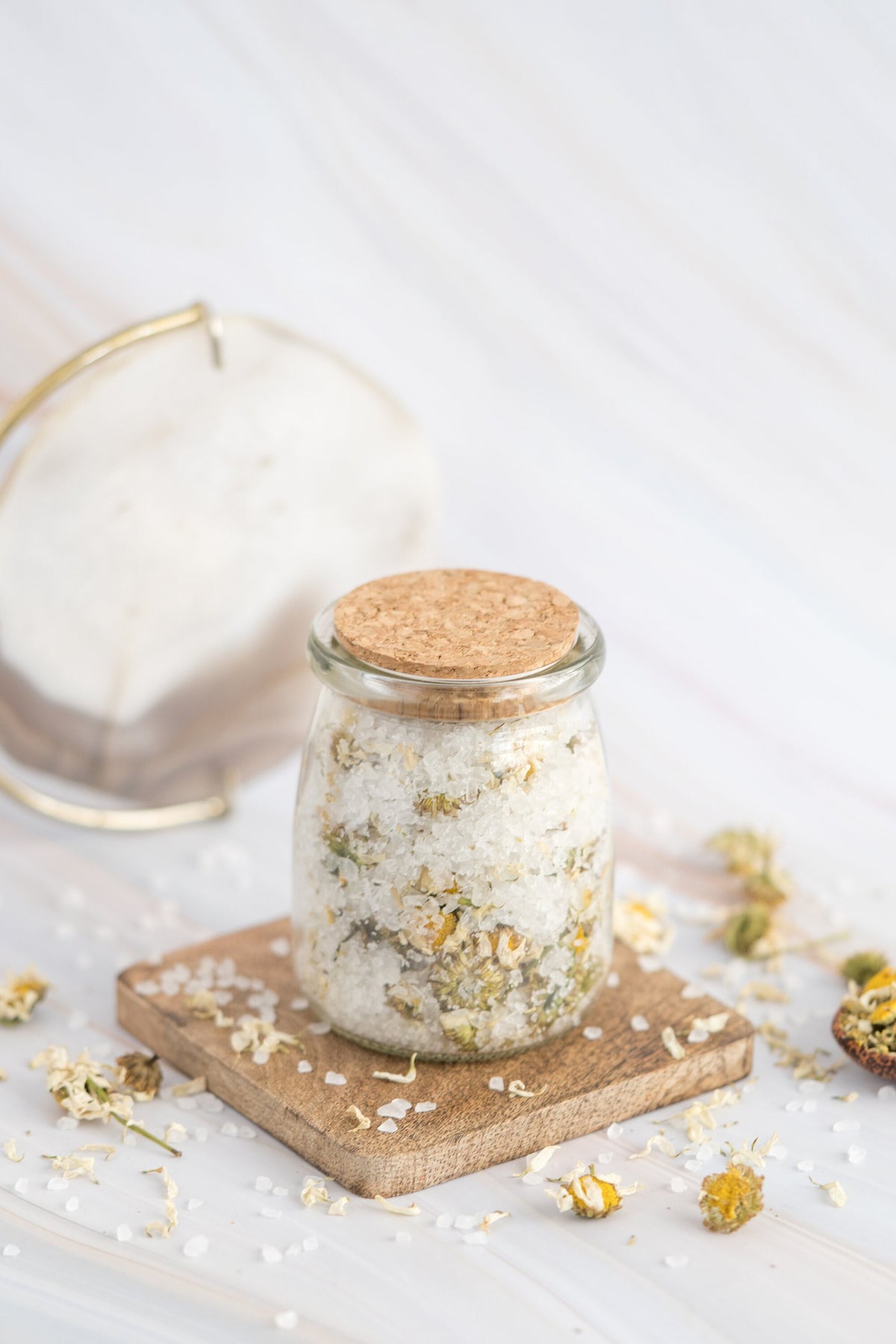 Botanical Bath Salt Soak in Glass Jar with Bamboo Spoon | Rose, Lavender, Citrus & Jasmine | Hera by Hera