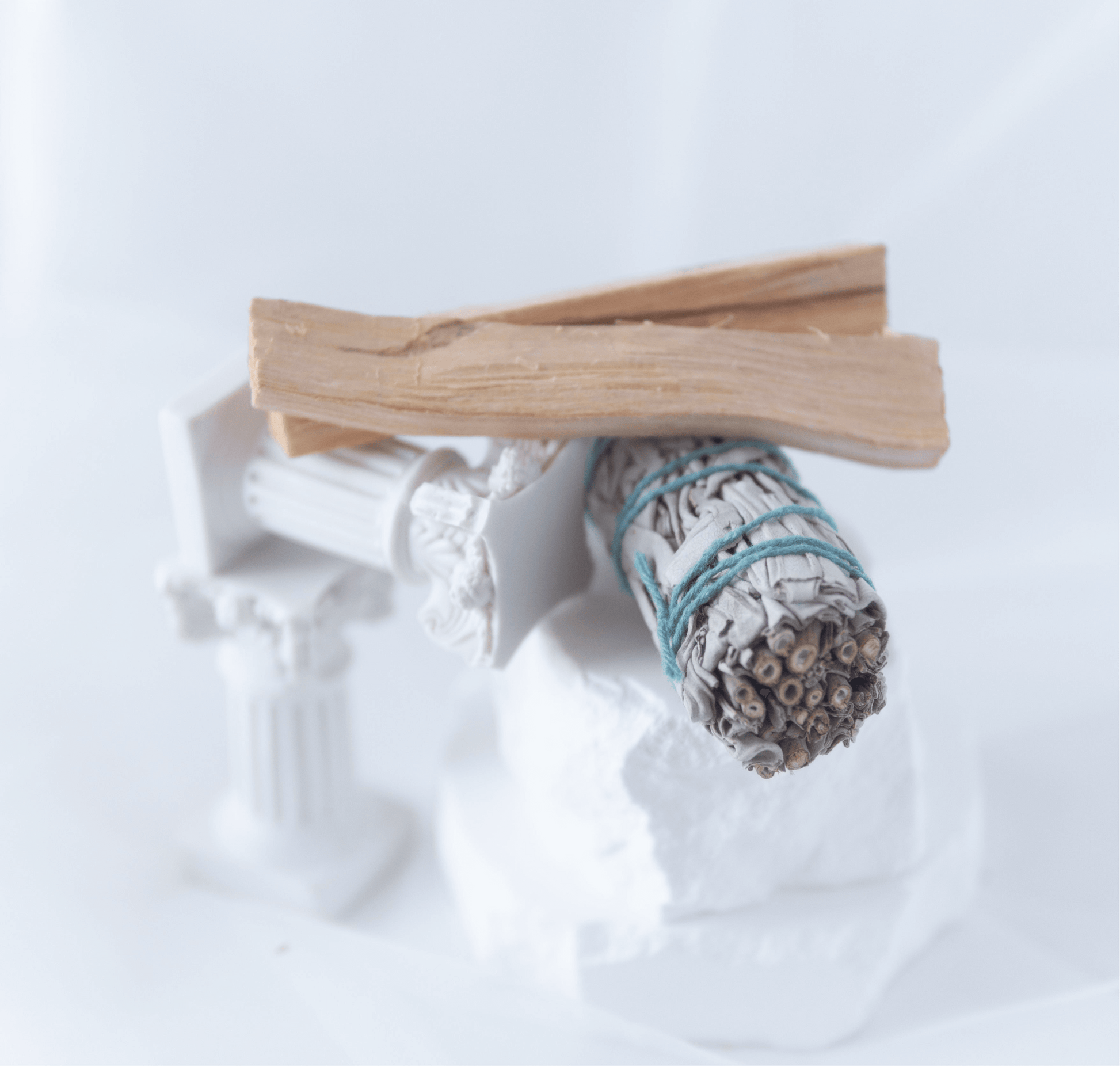 White Sage & Palo Santo Bundle – Energy Cleansing Ritual Set.