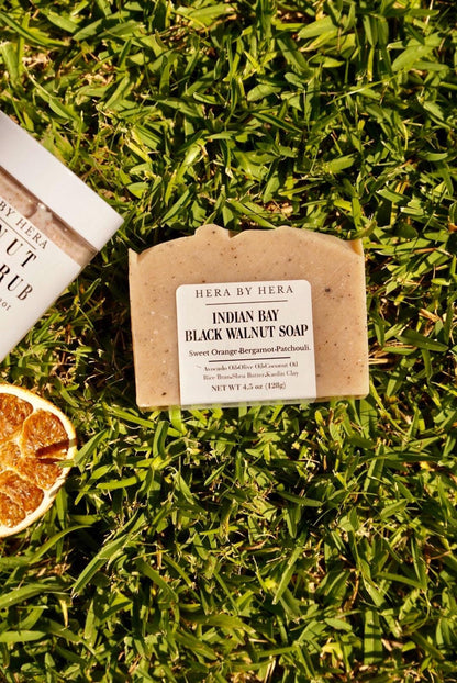 Bath Gift Set with Walnut Body Scrub, Oatmeal Bomb, Soap and Tray